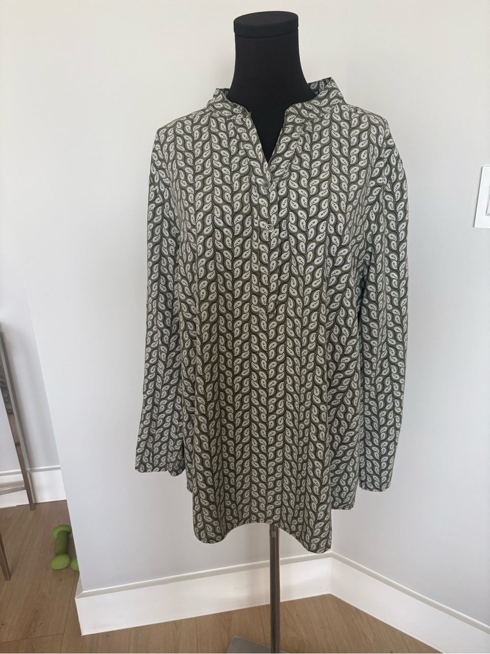 Silver Stars Collection Olive and White Paisley Tunic Trench